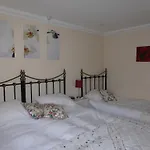 Woodlands & Maison d'hôtes 3*